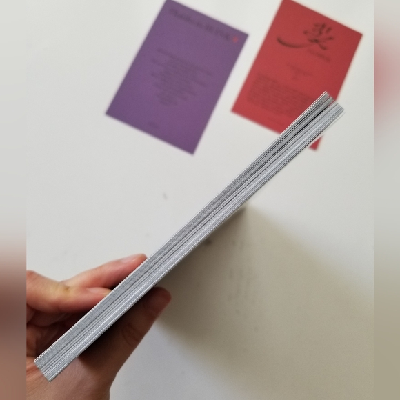 Jisoo's 1st Single Album, "ME" (Black Photobook vers) - Picture 14 of 16